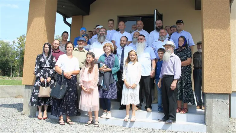 חברי קהילת 'בני נוח' במונקאטש שבאוקראינה