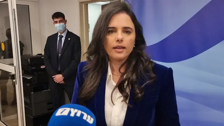 Айелет Шакед