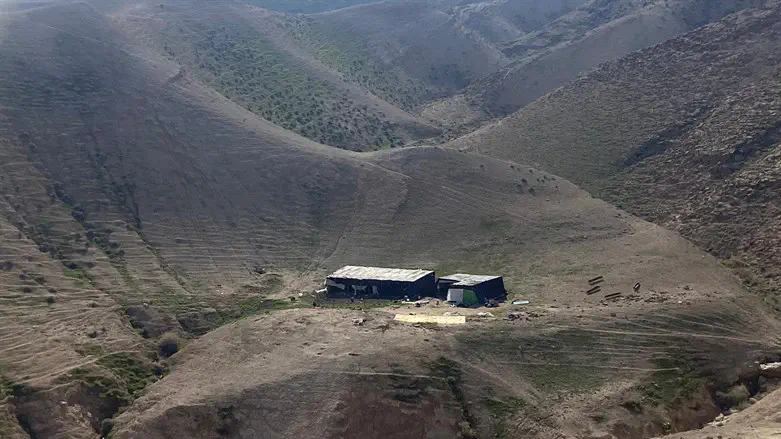 מאחז בדואי בלתי חוקי בשטח C