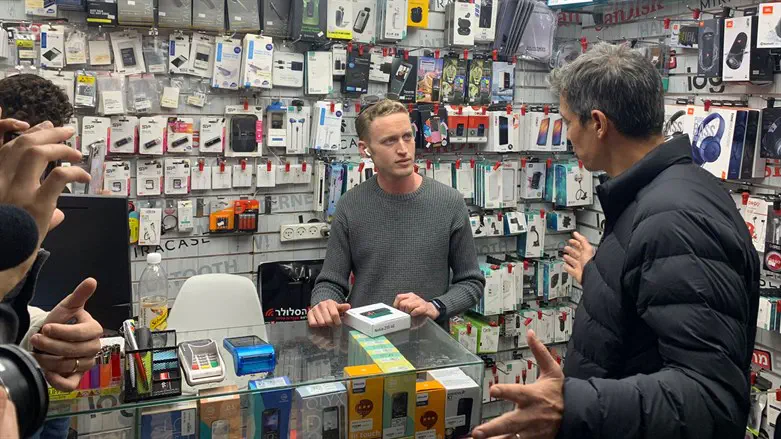 יועז הנדל היום