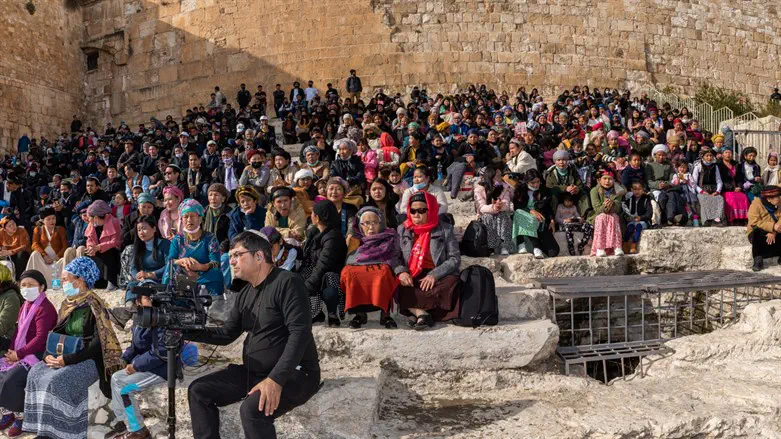 Bnei Menashe visiting the Kotel