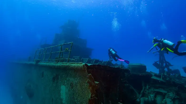 Sunken ship