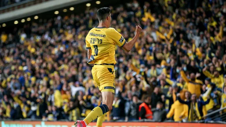 פריצה חוגג הערב עם אוהדי מכבי