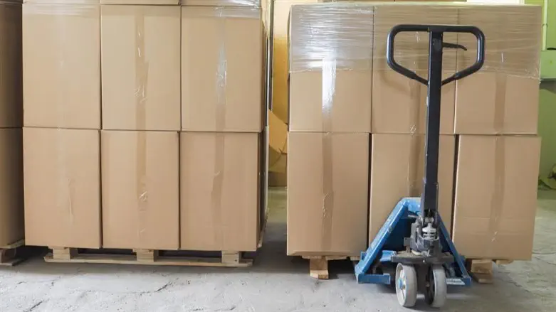 עגלת משטחים