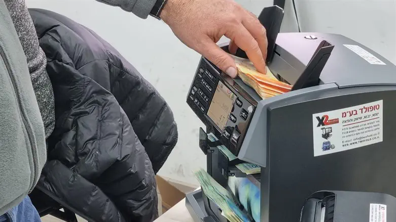  חצי מיליון שקל במזומן - והנחיות לעימותים ברמדאן