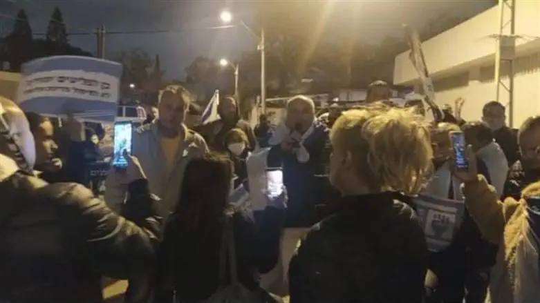 Protest outside Shaked's home