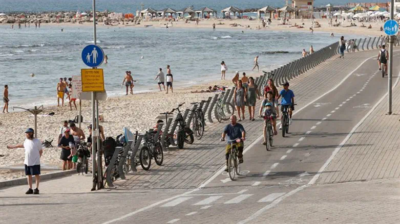 Набережная в Тель-Авиве, 6 мая 2021 года