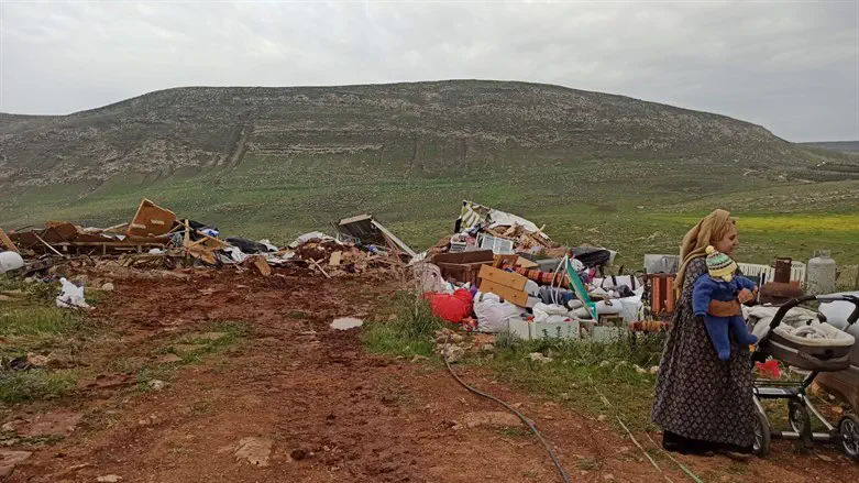 Destruction at Maoz Esther