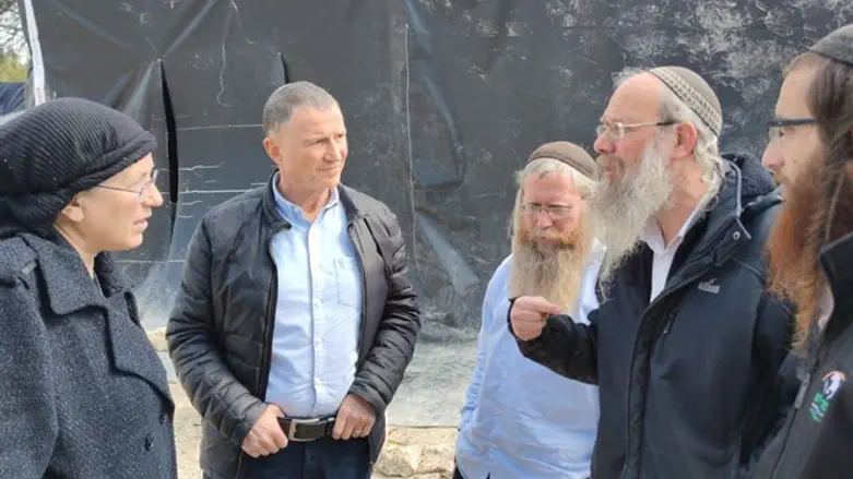 Юлий Эдельштейн и Орит Струк в Хомеше