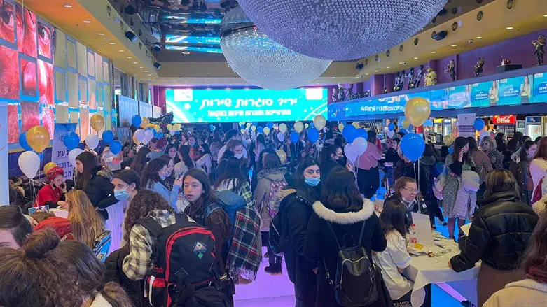 500 מועמדות לשירות לאומי