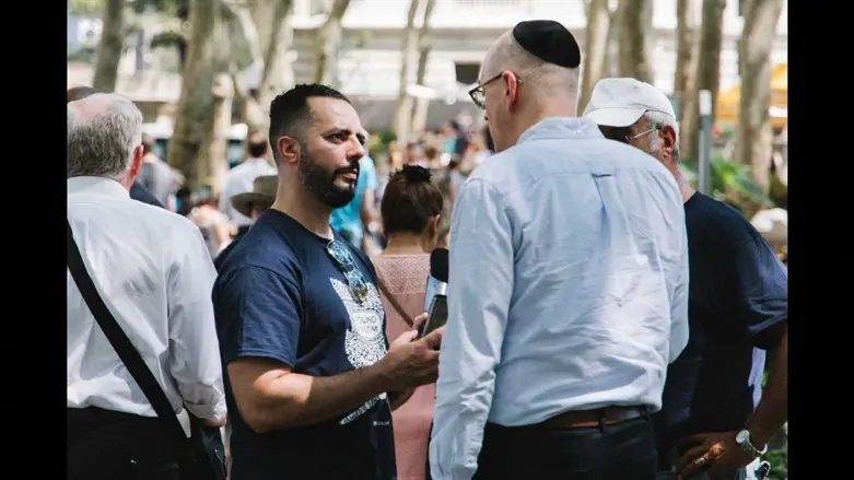 A member of Chosen People Ministries in New York City