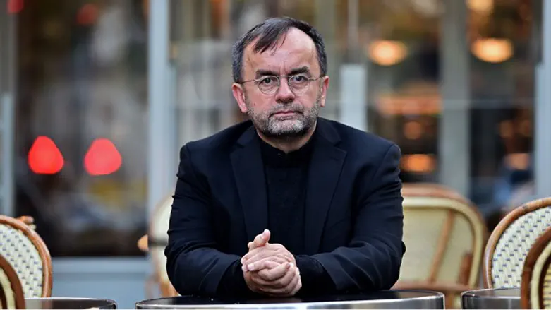 Патрик Дебуа