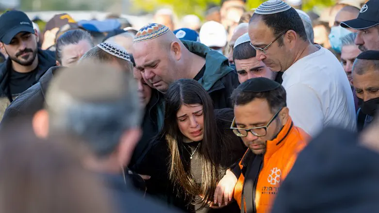 הלווית דוריס יחבס