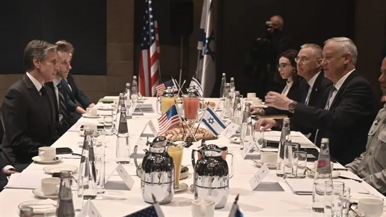 Бени Ганц и Энтони Блинкен