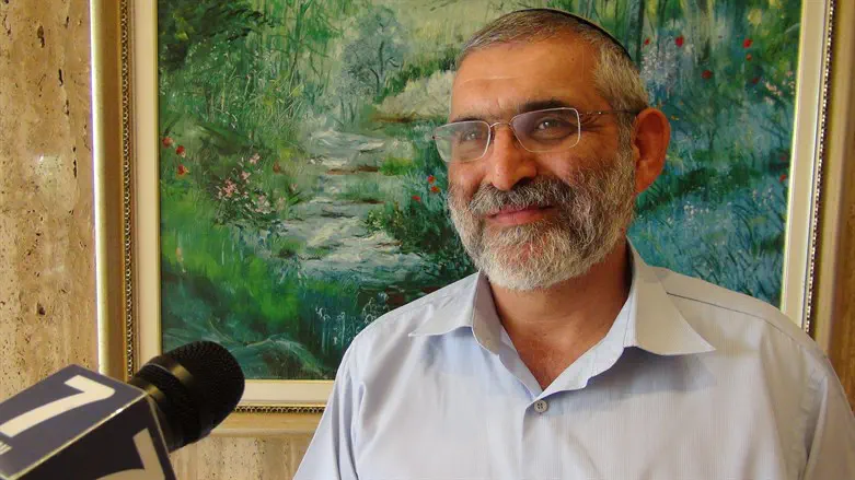 ד"ר מיכאל בן ארי