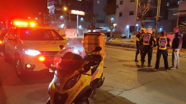 Место совершения теракта в Хадере