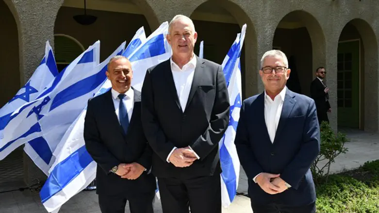 Бени Ганц на церемонии