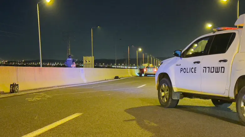 Police block traffic near the Anaba Interchange