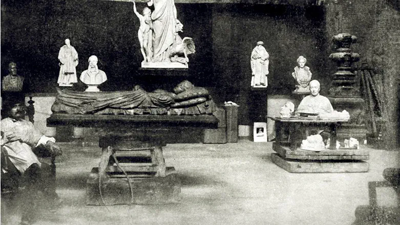 Jewish sculptor Moses David Ezekiel (left) in his Rome studio