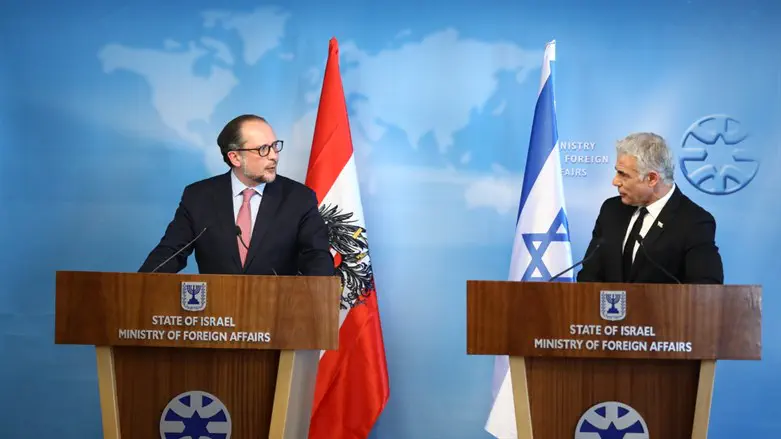 Alexander Schallenberg and Yair Lapid