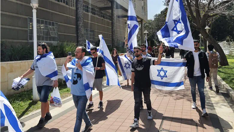 Activists at Bar Ilan