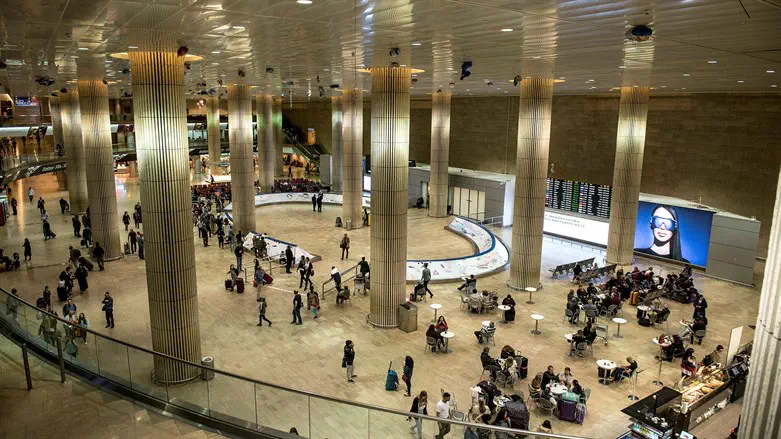 Arrival hall at Ben Gurion International Airport