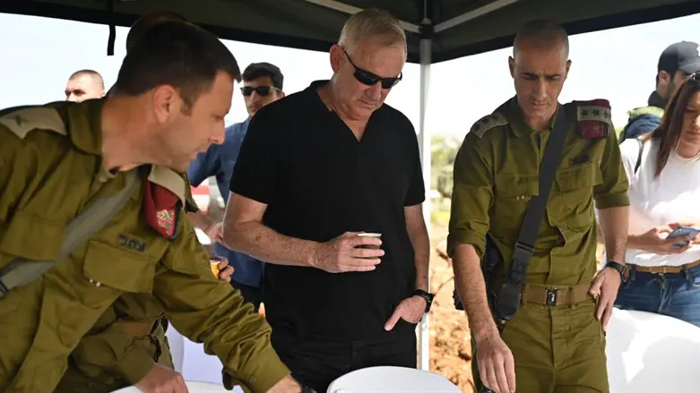 Defense Minister Benny Gantz in Judea and Samaria
