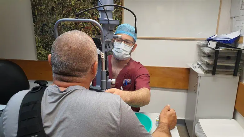 הלוחם עם ד"ר שייר