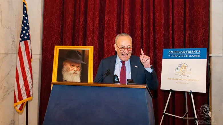 Chuck Schumer speaks at Chabad event on Capitol Hill