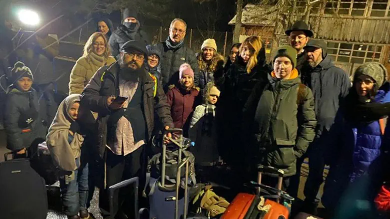 Беженцы из Украины. Иллюстрация