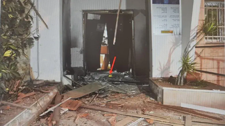 Взорванный офис министерства здравоохранения в Нацерете