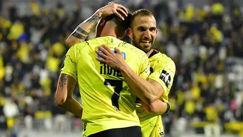 דגני ושועה חוגגים הערב ניצחון חשוב