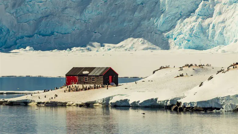פורט לוקרוי- המשרד החדש שלכם?