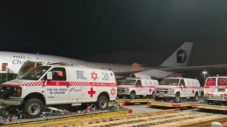 Скорые помощи отправляются в Украину