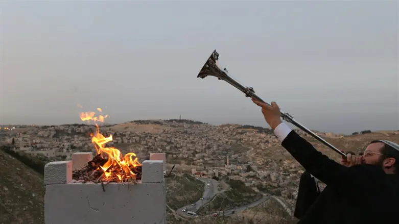 Offering the Passover sacrifice