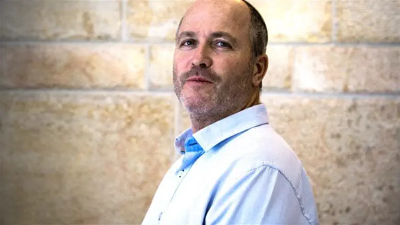 Ariel Kahana