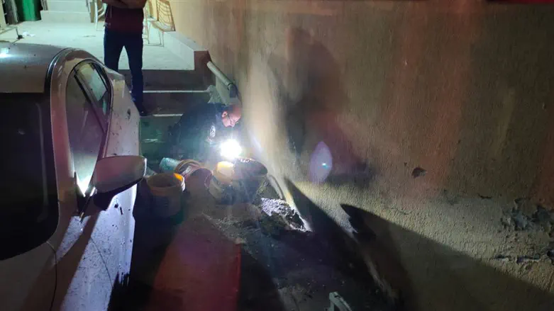 Rocket hits outside Sderot home