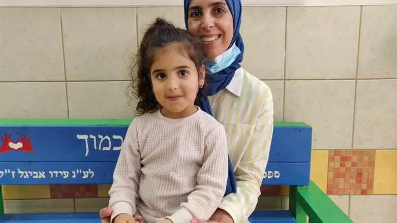 ד"ר סיהאם אלעמור ואנאל שריקי