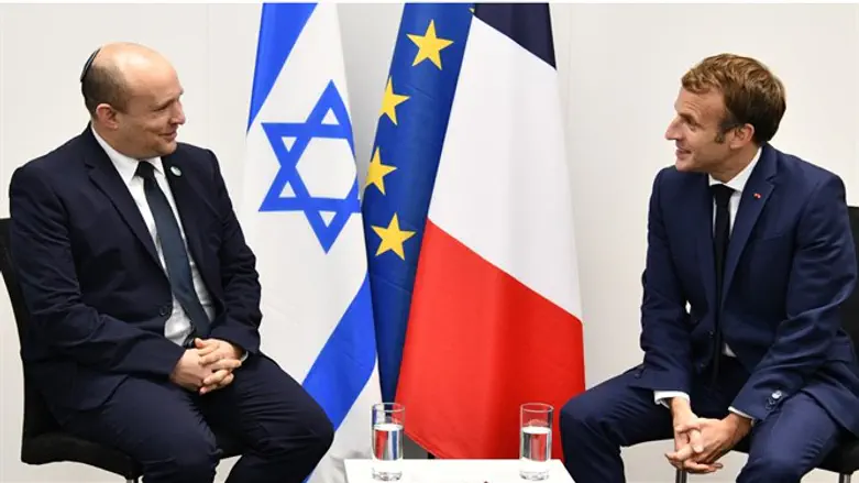 Нафтали Беннет и Эммануэль Макрон