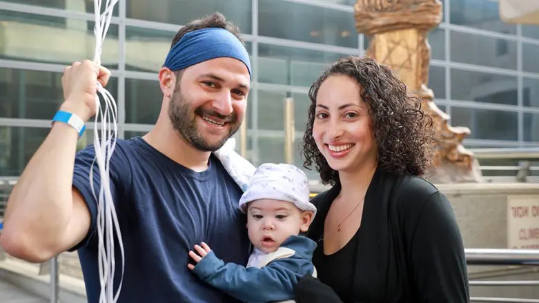The Smith family arrives in Israel