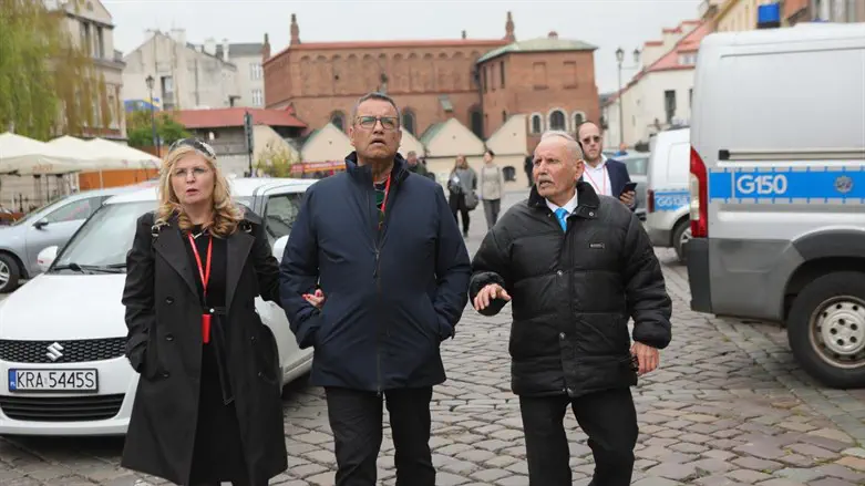 ליאון בקרקוב