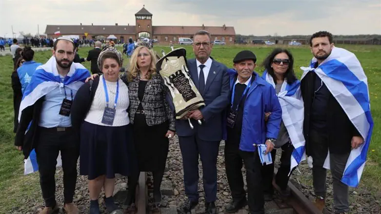 Mayor Lion at Auschwitz