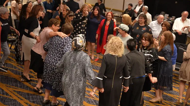 שבת משפחה אחת