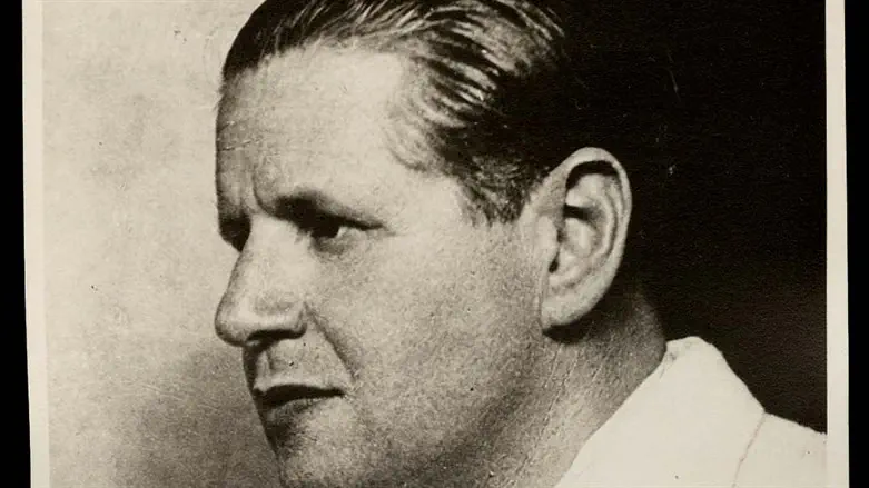 Brazilian Jewish artist Lasar Segall poses for a photo in 1945.