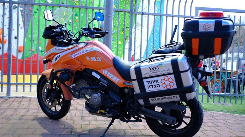 United Hatzalah ambucycle outside a kindergarten