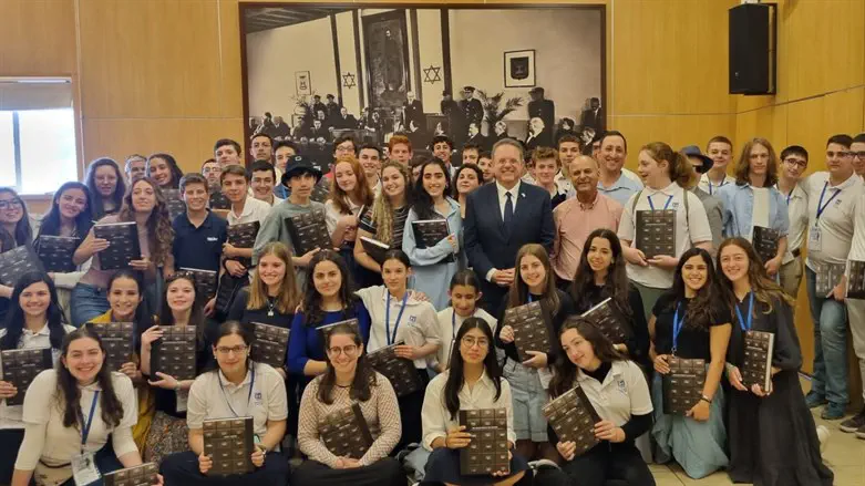 משתתפי חידון התנ"ך