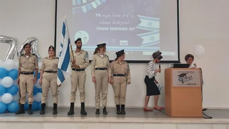 חוגגים עצמאות בקרית שמואל