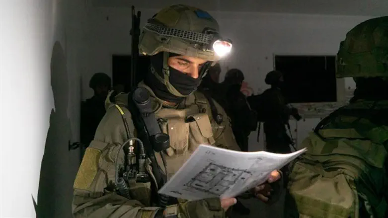 Силы ЦАХАЛ готовятся к сносу дома террориста