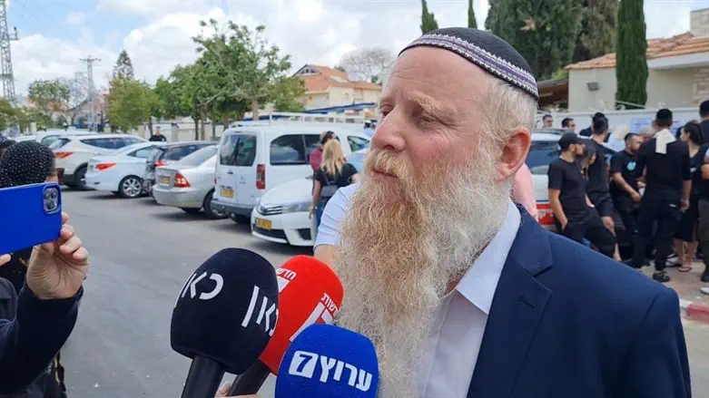 הרב איתן שנרב