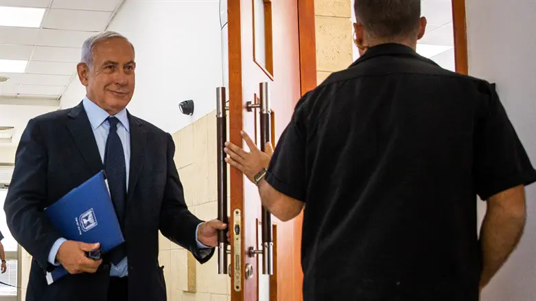 נתניהו בבית המשפט. ארכיון
